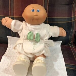 1985 Cabbage Patch preemie boy doll bunny outfit